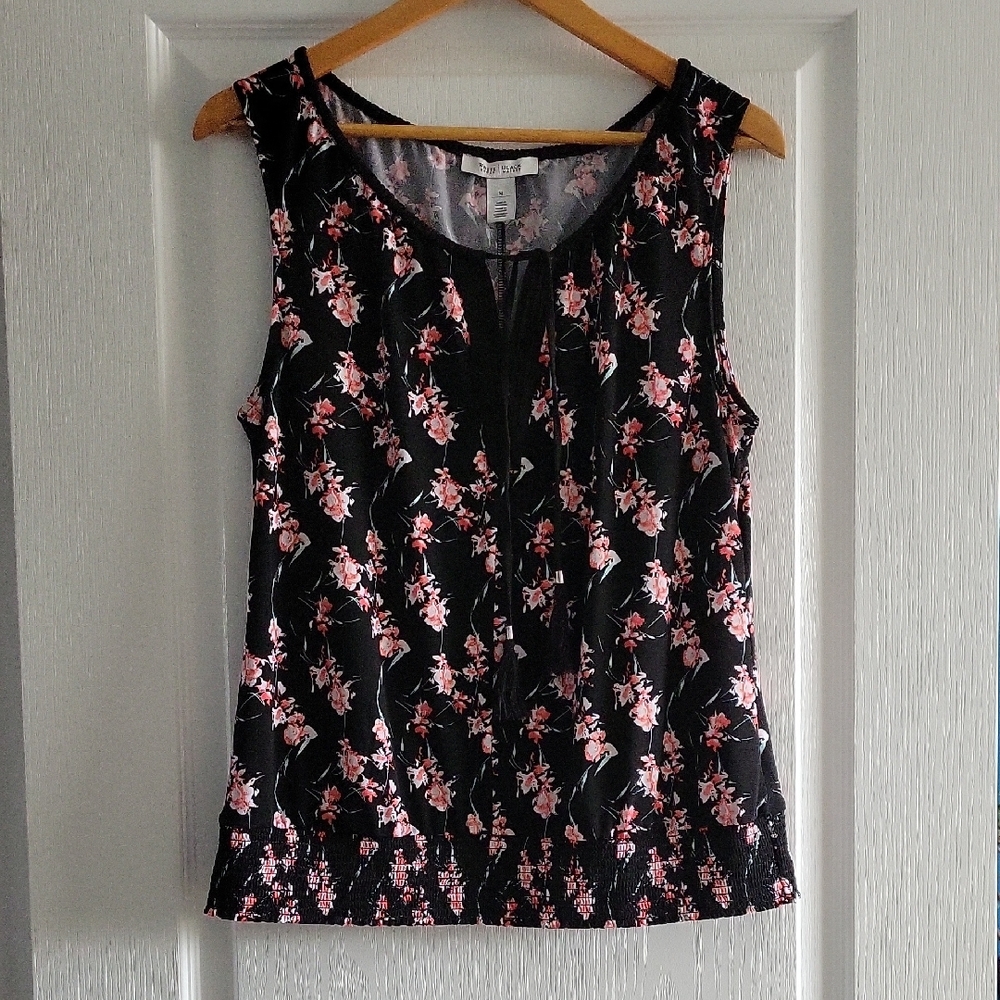 White House Black Market Black and Pink Floral Ruched Bottom Tank Top w Ties
